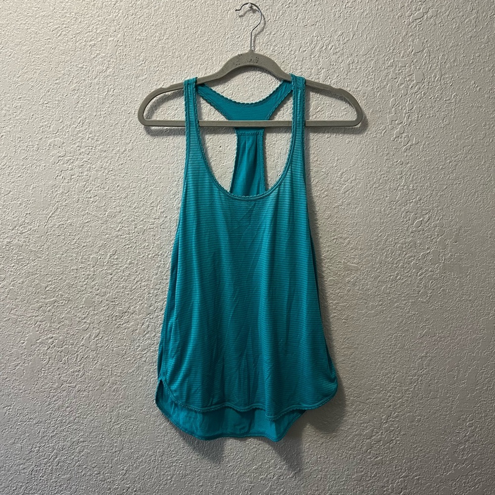 Lululemon Women Tank Top Racerback Blue Stripe
105 F Singlet Light Luon